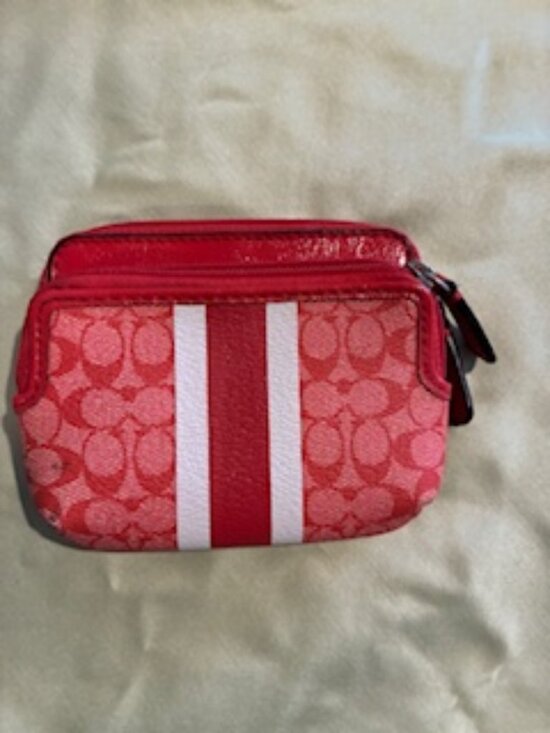 Coach Handbags - Coach Wallet